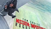 Tom Cruise đánh đu ngoài cửa máy bay trong 'Mission Impossible' mới